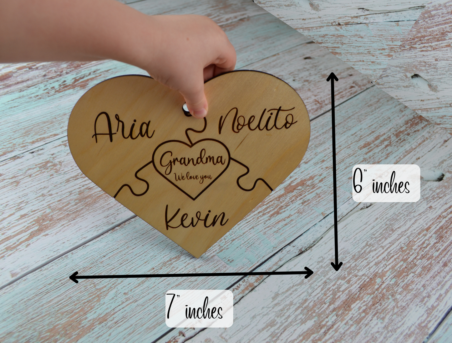 Family Wooden Heart Gift – Engraved with 8 Names & Special Message